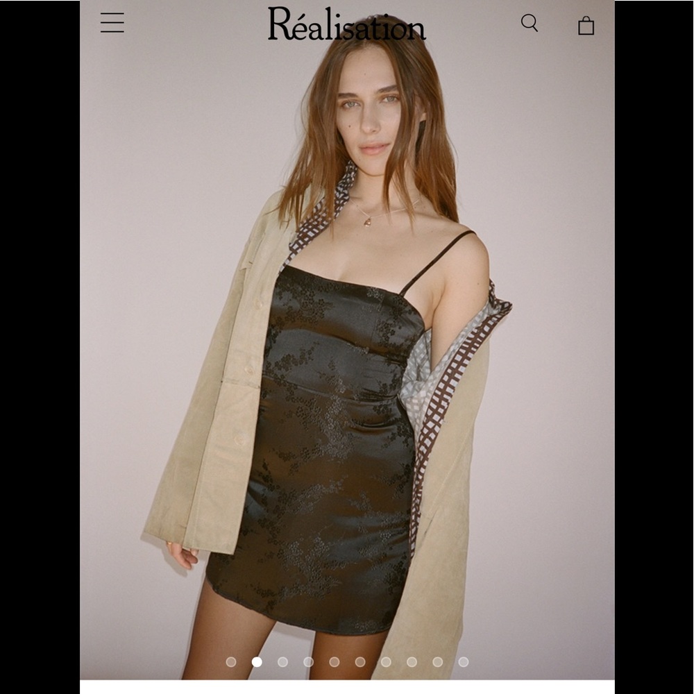 Réalisation The Emilie dress in Shibuya, Realisation Par